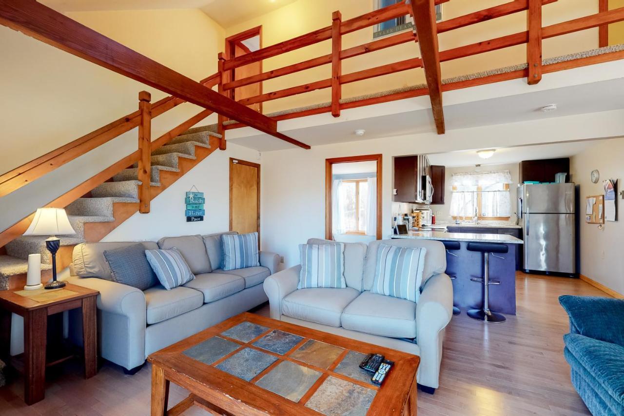Villa Wooded Oasis à Edgartown Extérieur photo